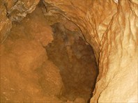 Пропезла и вижу ноги Юли. ползущей на животе дальше )